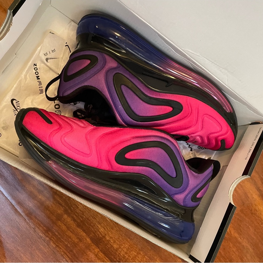 Nike Air Max 720 Women's Sneakers - Hyper Grape/Black-Hyper Pink - Size 6.5 W